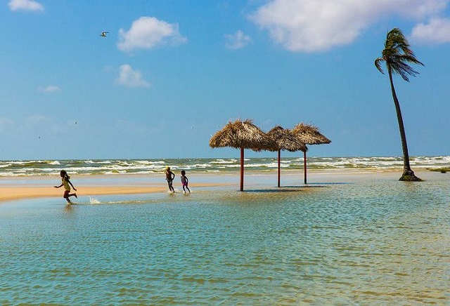 Praia do Pesqueiro, Soure | Foto: Banco de imagens